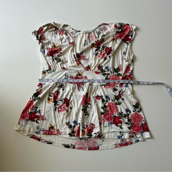 Pink and White Floral Blouse with Ruffle Details Plus Size - Picture 9 of 9